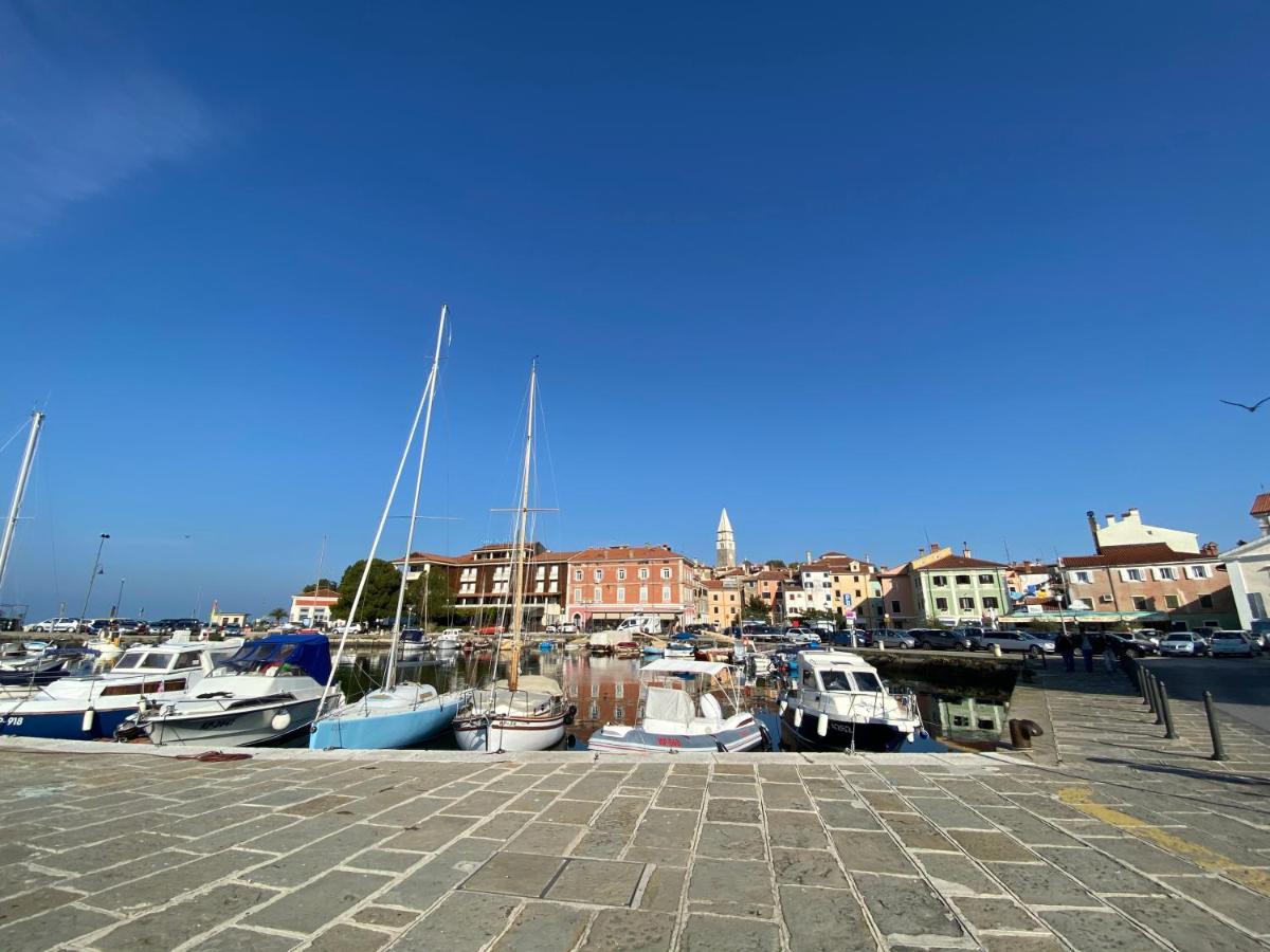 Apartma Sinitus Izola Exterior photo